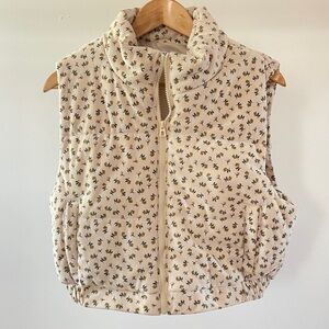 Only Floral Patterned Puffer Vest